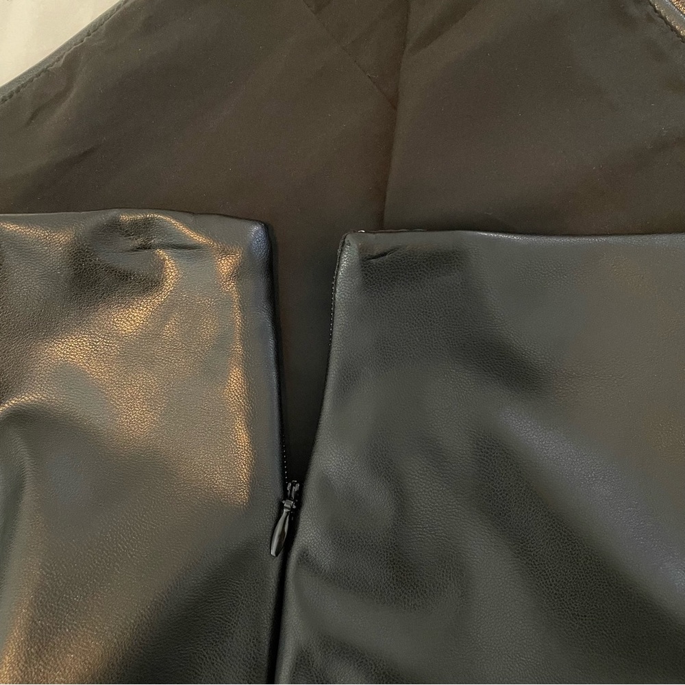 Abercrombie & Fitch Black Faux Leather Skort L - Picture 8 of 9